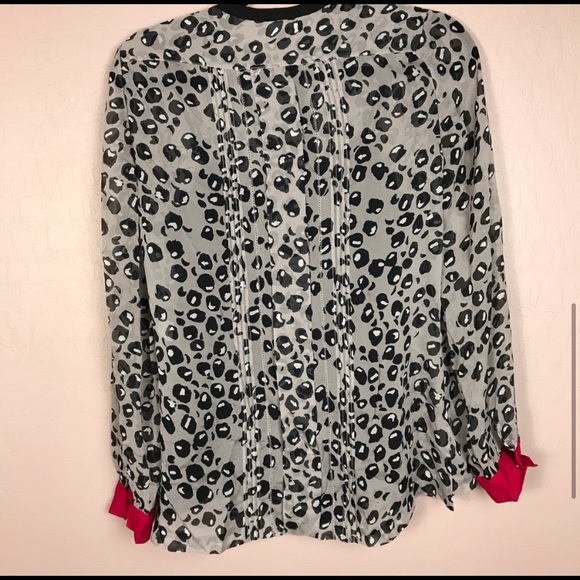 DVF Diane Von Furstenberg Silk Blouse - Picture 5 of 6